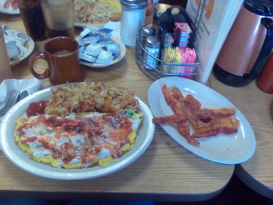 Farmers Omelet Hashbrowns and Bacon